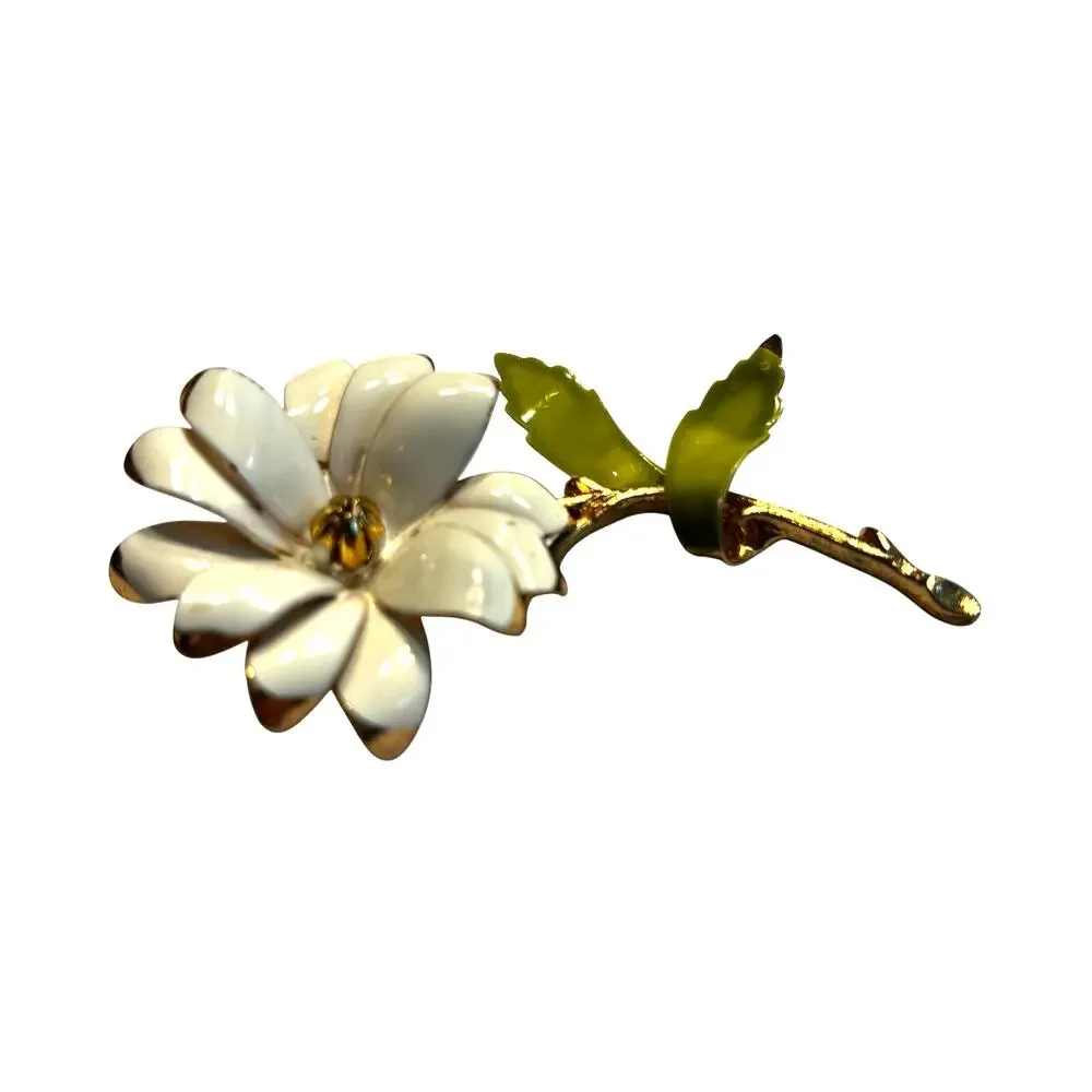 Vintage green & white enamel floral brooch dimensional 1970’s flower power pin